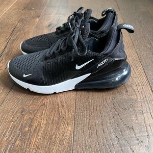 Women’s Nike Air Max 270